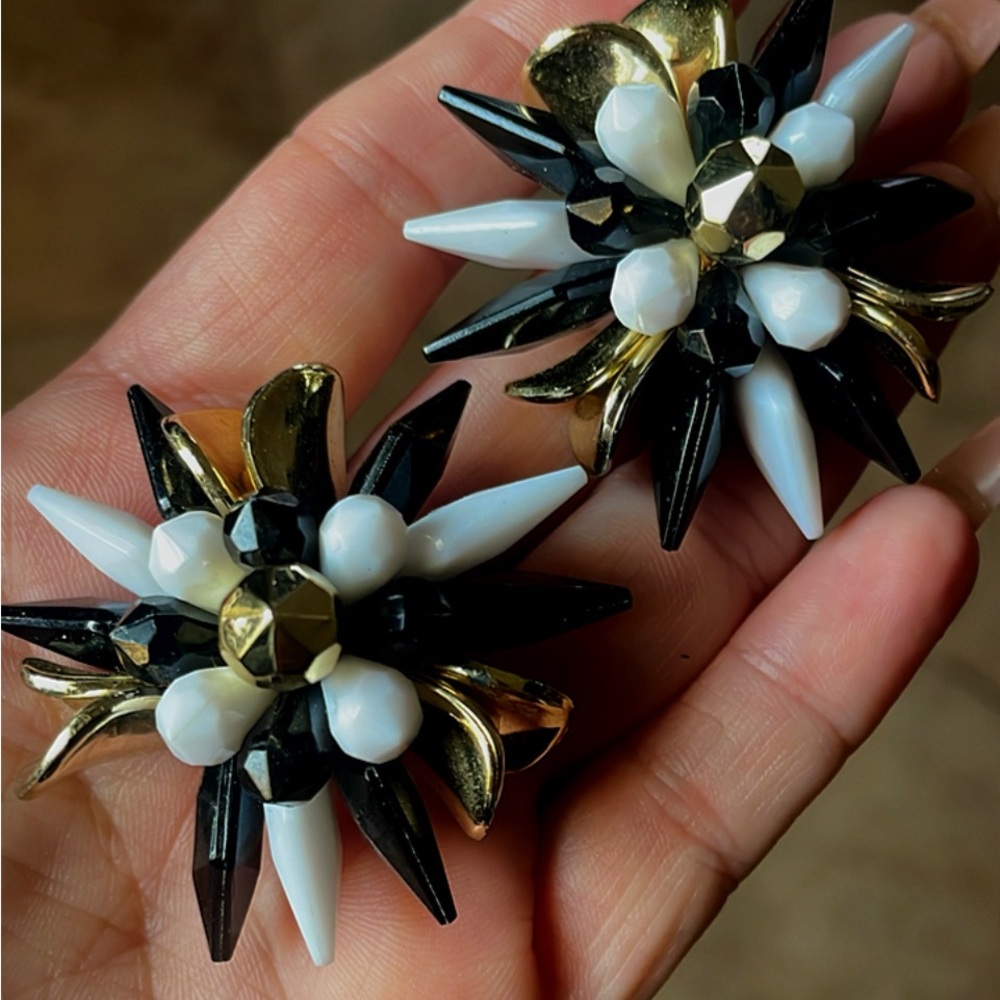 Elegant Black and White Floral Earrings